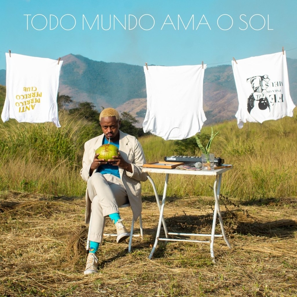 Capa de "Todo Mundo Ama o Sol" - Tárcis
