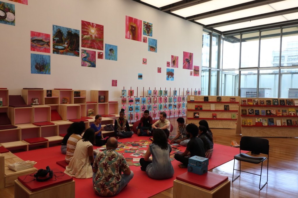 Leitura de autores indígenas