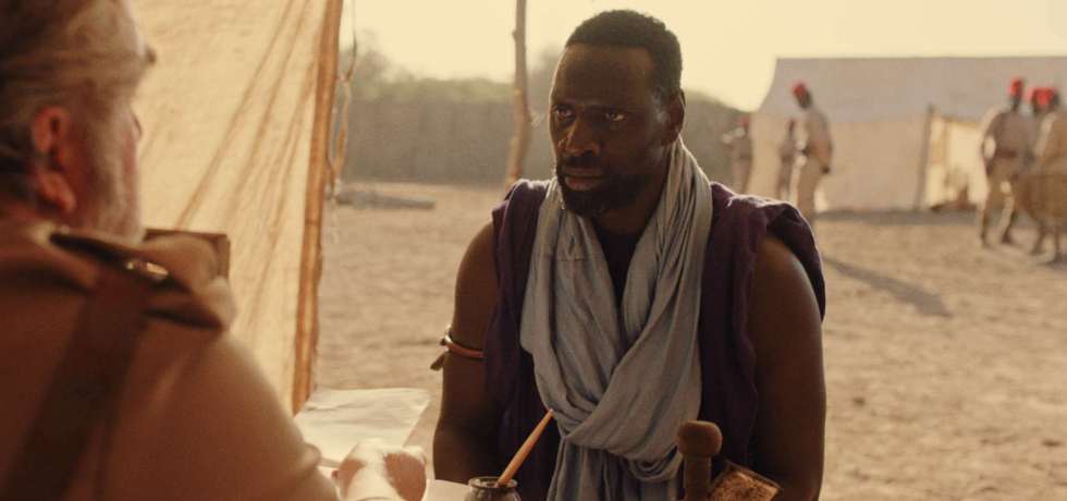 Omar Sy em cena de "Herói de Sangue" (Foto: Divulgação)