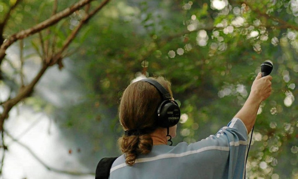 Hilda Hilst pede contato (2018)