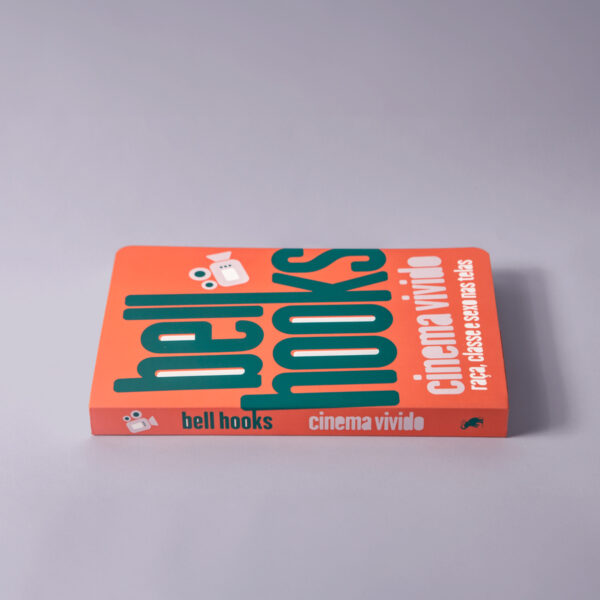 A capa de "Cinema vivido" de bell hooks (Foto: Divulgação)